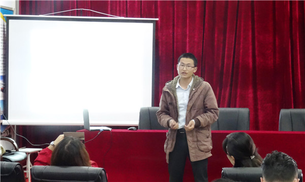 学习中思考，交流中前行 ——云南冶金高级技工学校开展教师培训成果交流活动(图4)